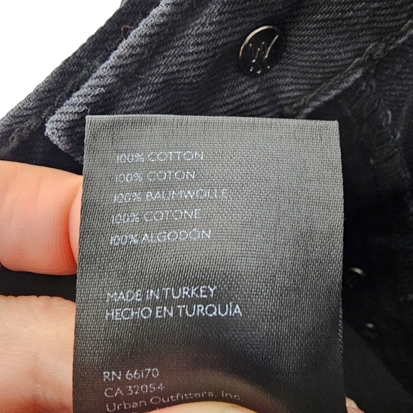 Free People Maggie Mid Rise Straight Leg Jeans in Black NWT - Picture 11 of 11